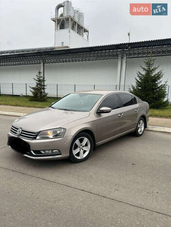 Volkswagen Passat, 2012г. 2.0л. дизель Житомир в кредит