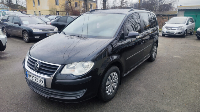 Volkswagen Touran, 2008г. 1.9л. дизель Житомир в кредит