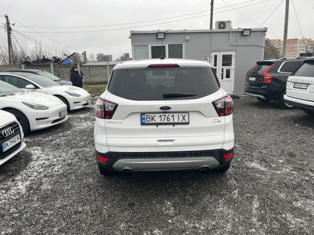 taziki pic 2025 07 000000160474004 9 Ford Escape 2017р. 1.5 бензин, Рівне - 14900 грн/міс.