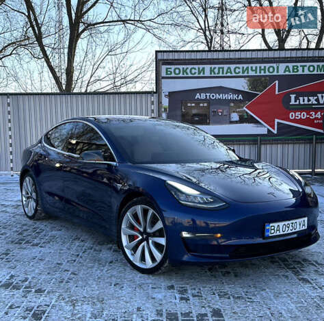 Tesla Model 3, 2018г. 75.0л. Електро Олександрія в кредит