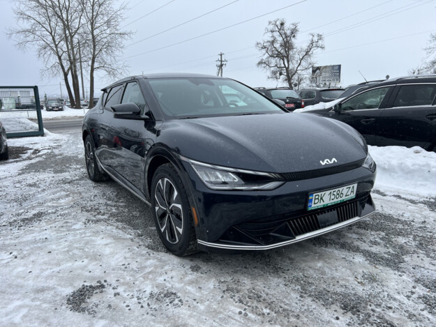 taziki pic 2025 07 000000160489207 10 Kia Ev6 2023р. 77.0 електро, Рівне - 36000 грн/міс.