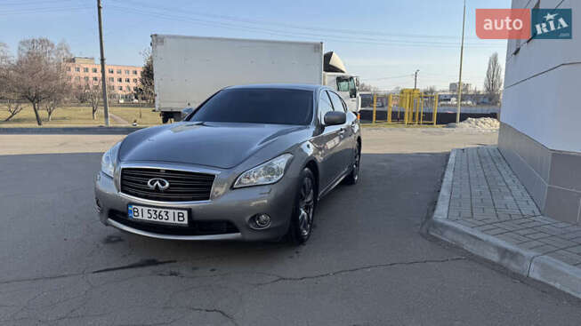 Infiniti M37, 2012г. 3.7л. бензин Кременчук в кредит
