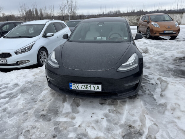 taziki pic 2025 07 000000160497597 6 Tesla Model 3 2018р. 75.0 електро, Кам'янець-Подільський - 20900 грн/міс.