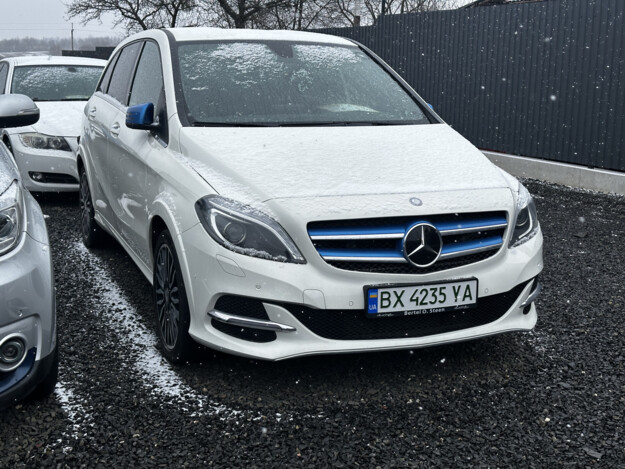 Mercedes-benz B 250e, 2016г. 28.0л. Електро Луцьк в кредит