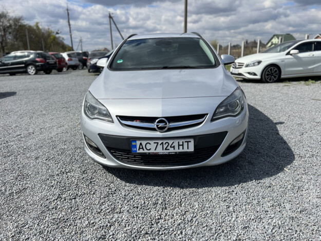 Opel Astra, 2015г. 1.6л. дизель Рівне в кредит