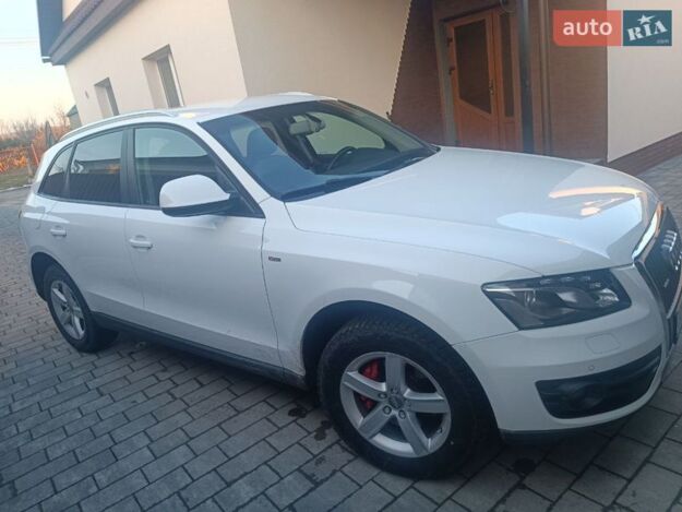 Audi Q5, 2012г. 2.0л. дизель Чернівці в кредит