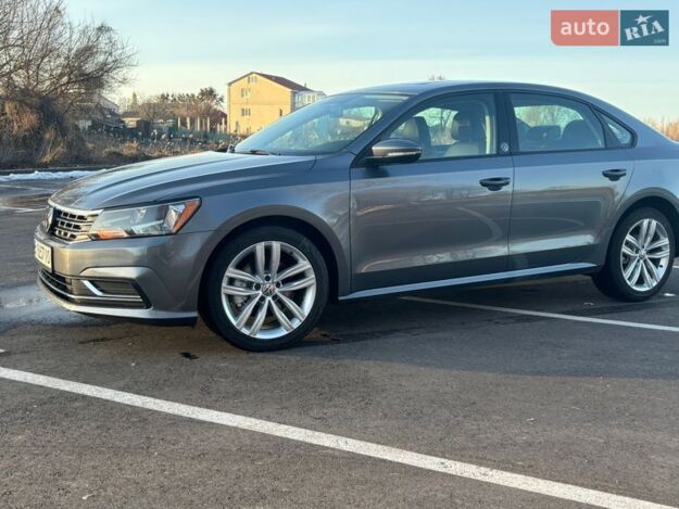 Volkswagen Passat, 2018г. 2.0л. бензин Полтава в кредит