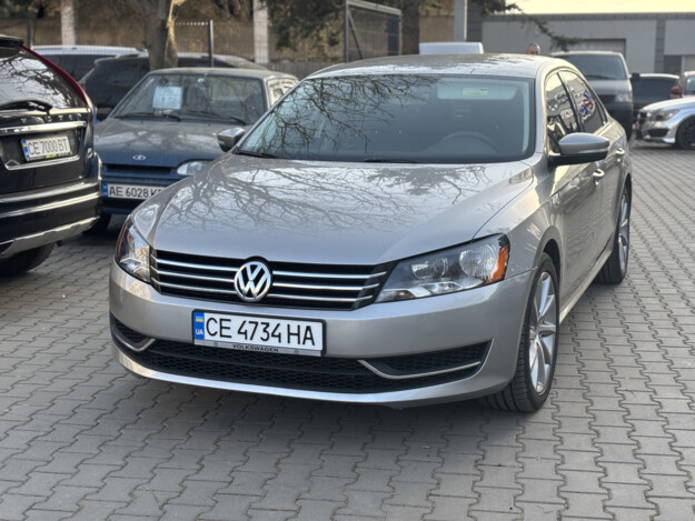 Volkswagen Passat, 2013г. 2.5л. бензин Чернівці в кредит