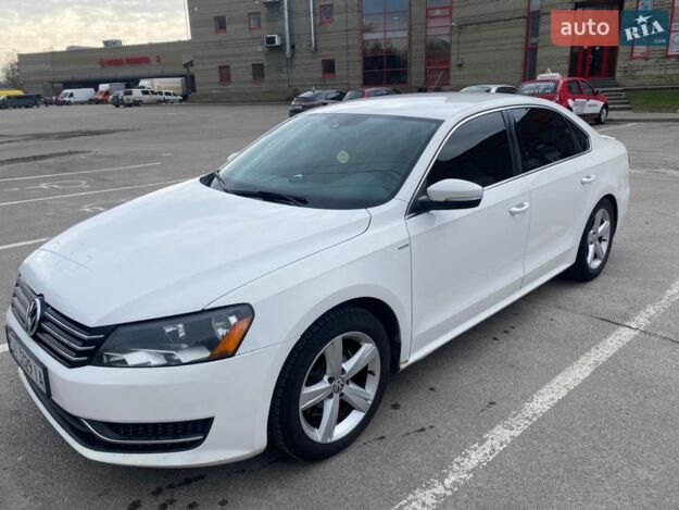 Volkswagen Passat, 2013г. 1.8л. бензин Дніпро в кредит