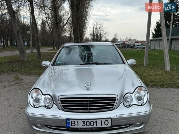 Mercedes-benz C-class, 2003г. 1.8л. бензин Полтава в кредит