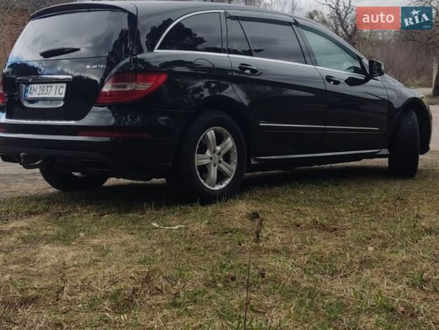 Mercedes-benz R-class, 2012г. 3.0л. дизель Житомир в кредит