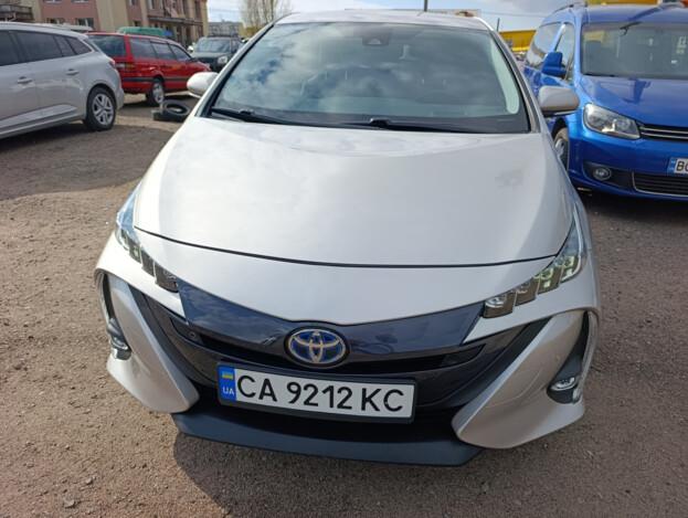 Toyota Prius, 2019г. 1.8л. гібрид Черкаси в кредит