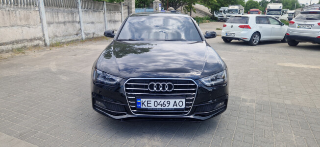 Audi A4, 2014г. 2.0л. бензин Дніпро в кредит