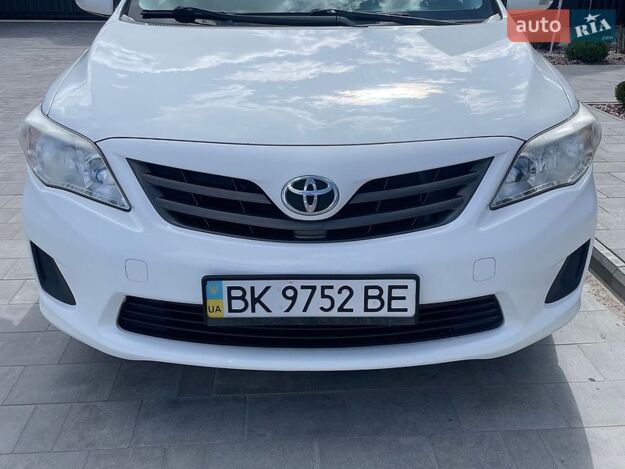 Toyota Corolla, 2012г. 1.3л. бензин Рівне в кредит