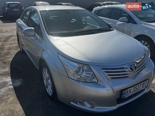 Toyota Avensis, 2011г. 2.0л. бензин Рівне в кредит