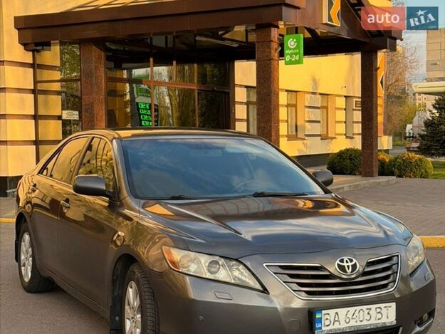 Toyota Camry, 2006г. 3.5л. гібрид Полтава в кредит