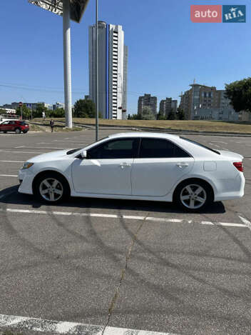Toyota Camry, 2013г. 2.5л. гібрид Івано-Франківськ в кредит
