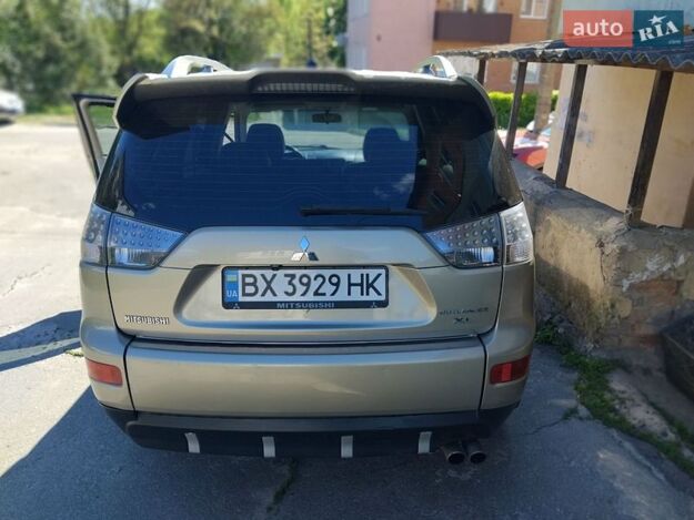 Mitsubishi Outlander xl, 2007г. 3.0л. бензин Рівне в кредит