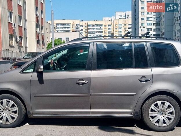 Volkswagen Touran, 2008г. 1.4л. бензин Київ в кредит