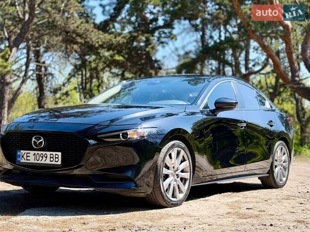 Mazda 3, 2022г. 2.5л. бензин Дніпро в кредит