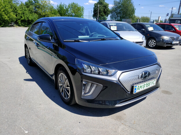 Hyundai Ioniq, 2019г. 38.0л. Електро Житомир в кредит