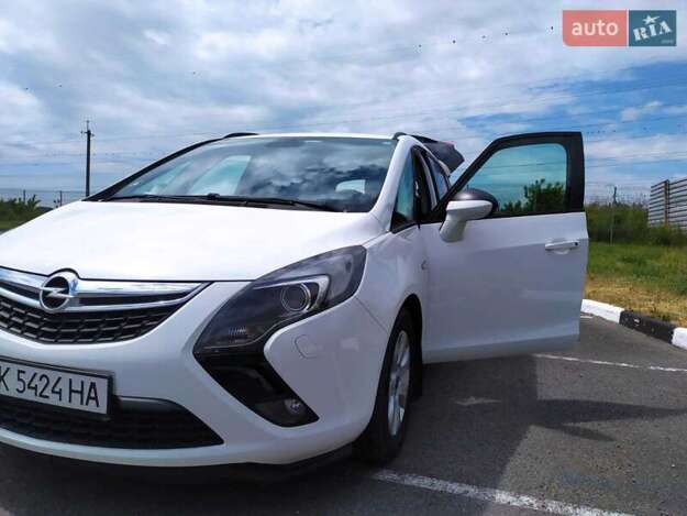 Opel Zafira, 2013г. 2.0л. дизель Рівне в кредит