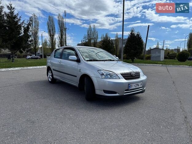 Toyota Corolla, 2003г. 1.4л. бензин Полтава в кредит