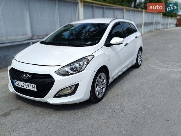 Hyundai I30, 2013г. 1.4л. дизель Рівне в кредит