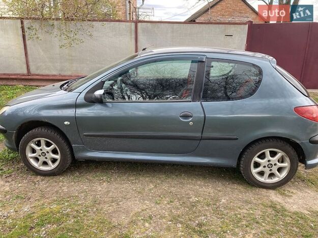 Peugeot 206, 2007г. 1.4л. бензин Чернігів в кредит