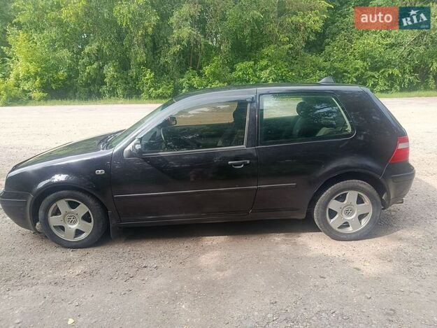 Volkswagen Golf, 2003г. 1.4л. бензин Житомир в кредит