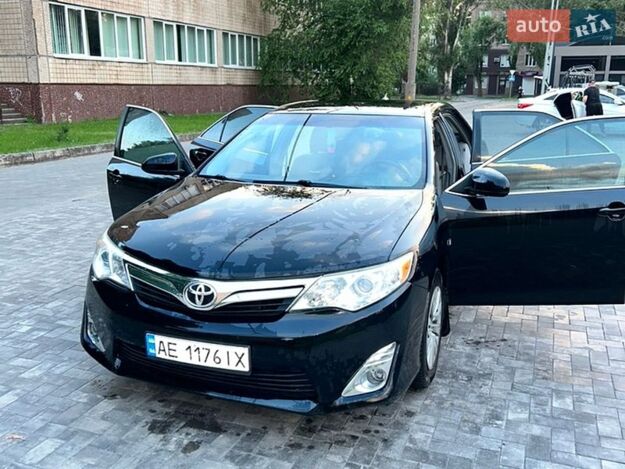 Toyota Camry, 2012г. 2.5л. гібрид Дніпро в кредит