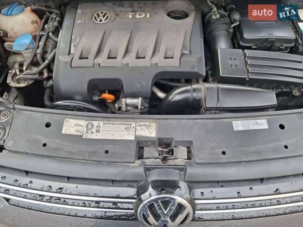 Volkswagen Touran, 2011г. 2.0л. дизель Житомир в кредит