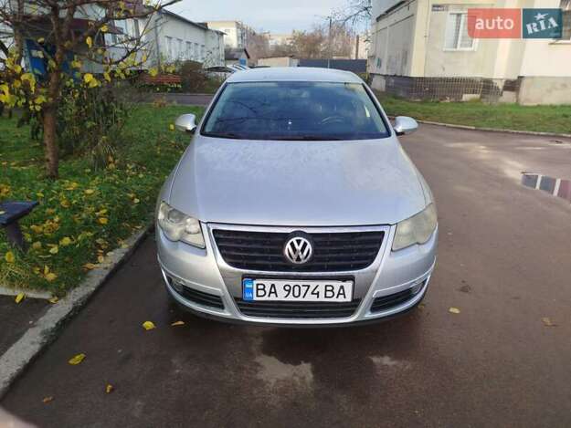 Volkswagen Passat, 2005г. 2.0л. бензин Житомир в кредит