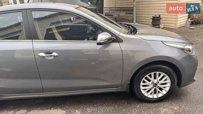 Kia Rio, 2018г. 1.6л. гібрид Київ в кредит