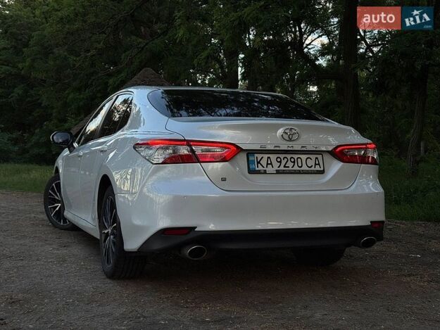 Toyota Camry, 2019г. 2.5л. бензин Черкаси в кредит