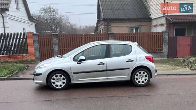 Peugeot 207, 2008г. 1.4л. бензин Житомир в кредит