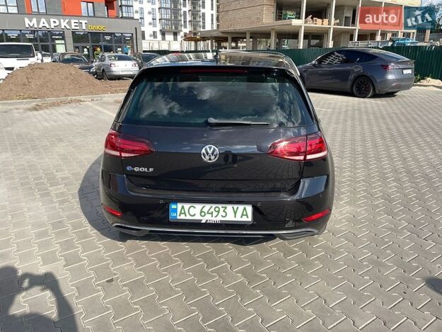 Volkswagen E-golf, 2017г. 0.0л. Електро Луцьк в кредит