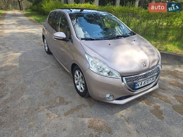 Peugeot 208, 2013г. 1.6л. бензин Київ в кредит