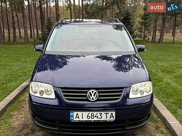 Volkswagen Touran, 2004г. 1.6л. бензин Київ в кредит
