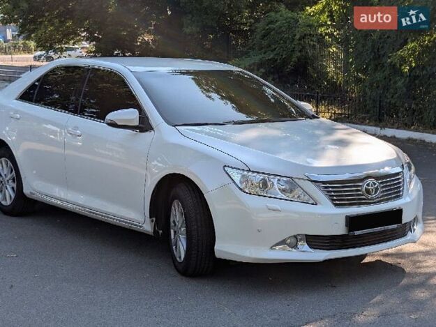 Toyota Camry, 2014г. 2.5л. бензин Київ в кредит