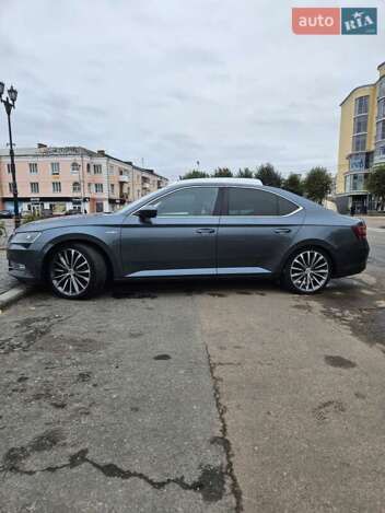 Skoda Superb, 2016г. 2.0л. дизель Київ в кредит