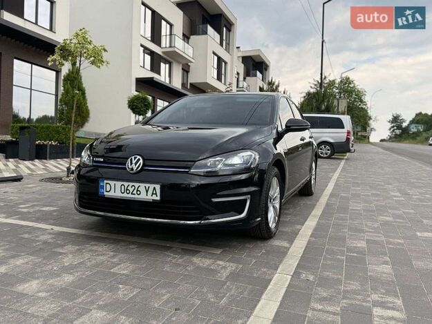 Volkswagen Golf, 2017г. 0.0л. Електро Ужгород в кредит