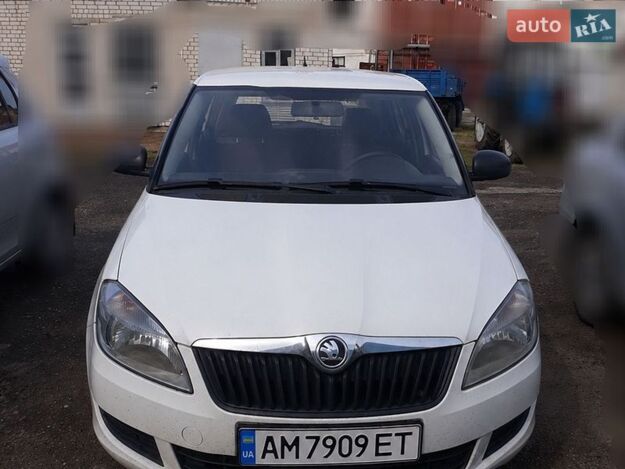 Skoda Fabia, 2015г. 1.2л. бензин Житомир в кредит