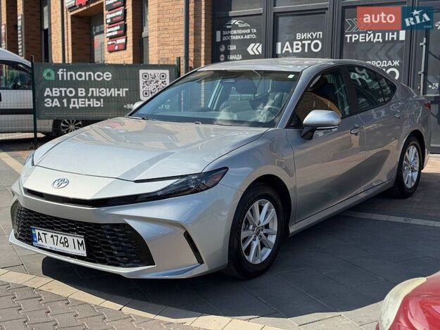 Toyota Camry, 2024г. 2.5л. гібрид Івано-Франківськ в кредит