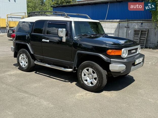 Toyota Fj cruiser, 2007г. 4.0л. бензин Київ в кредит