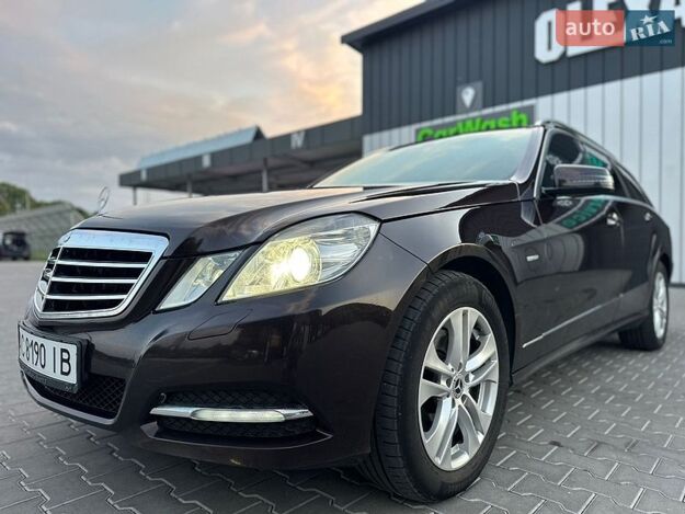 Mercedes-benz E-class, 2010г. 3.0л. дизель Луцьк в кредит