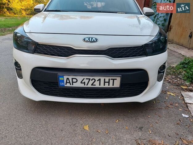 Kia Rio, 2017г. 1.2л. бензин Запоріжжя в кредит