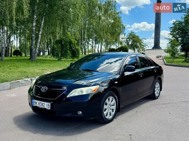 Toyota Camry, 2008г. 2.4л. гібрид Рівне в кредит
