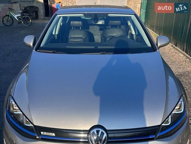 Volkswagen E-golf, 2016г. 0.0л. Електро Рівне в кредит