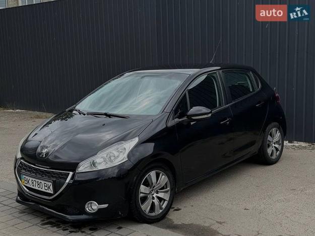 Peugeot 208, 2013г. 1.6л. дизель Рівне в кредит